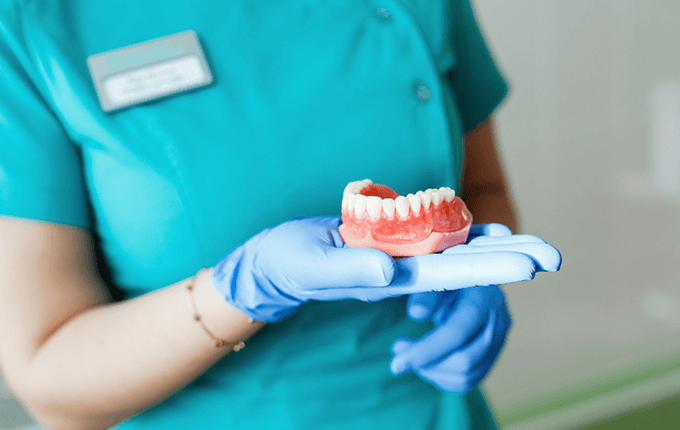 پروتز دندان در زعفرانیه