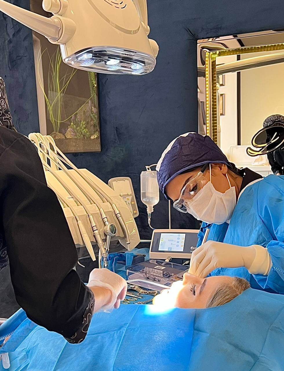 کلینیک دکتر صادقی