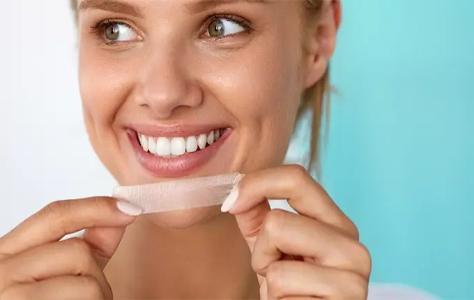 عوامل موثر بر هزینه بلیچینگ دندان در خانه 